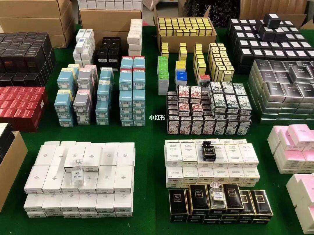 华强北明通化妆品市场 正品美妆批发的标杆与信誉保障